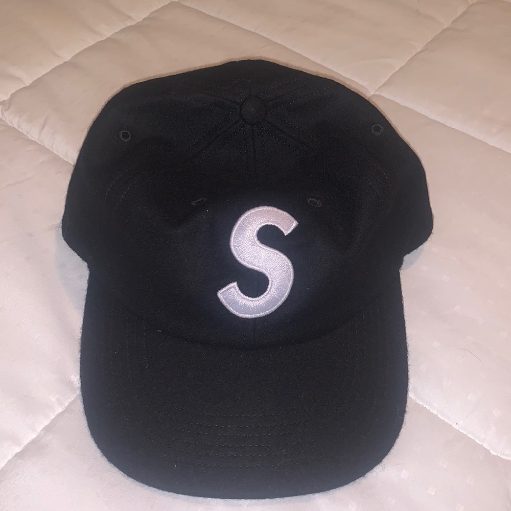 Supreme hat